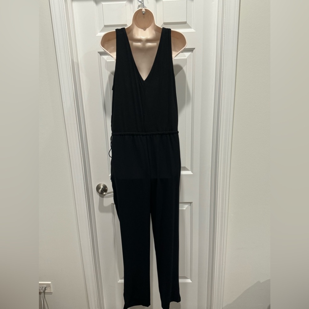 Loft Black Jumpsuit vneck and tassels size 6 chic straight leg one piece - Picture 5 of 7